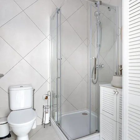 Holiday Home بيت للعطل *