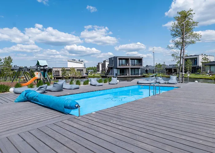 Holiday Home 팔랑가