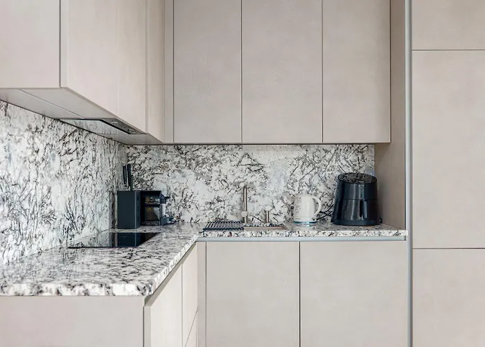 Holiday Home 팔랑가