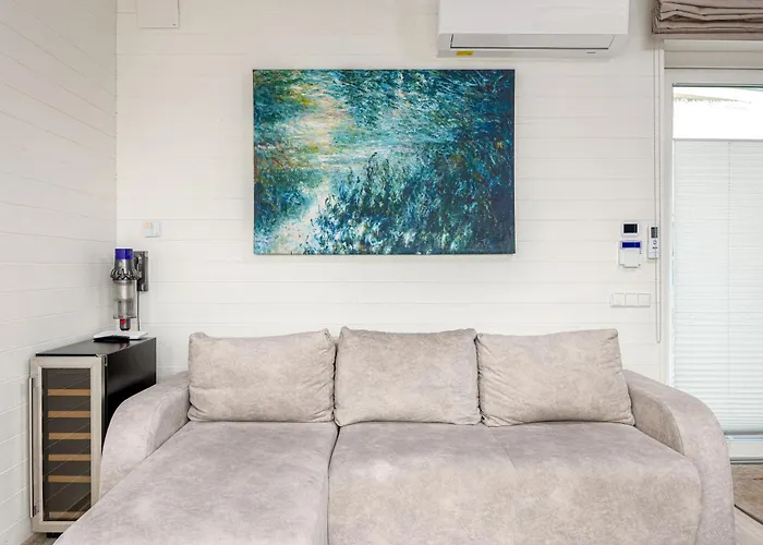 Holiday Home 팔랑가